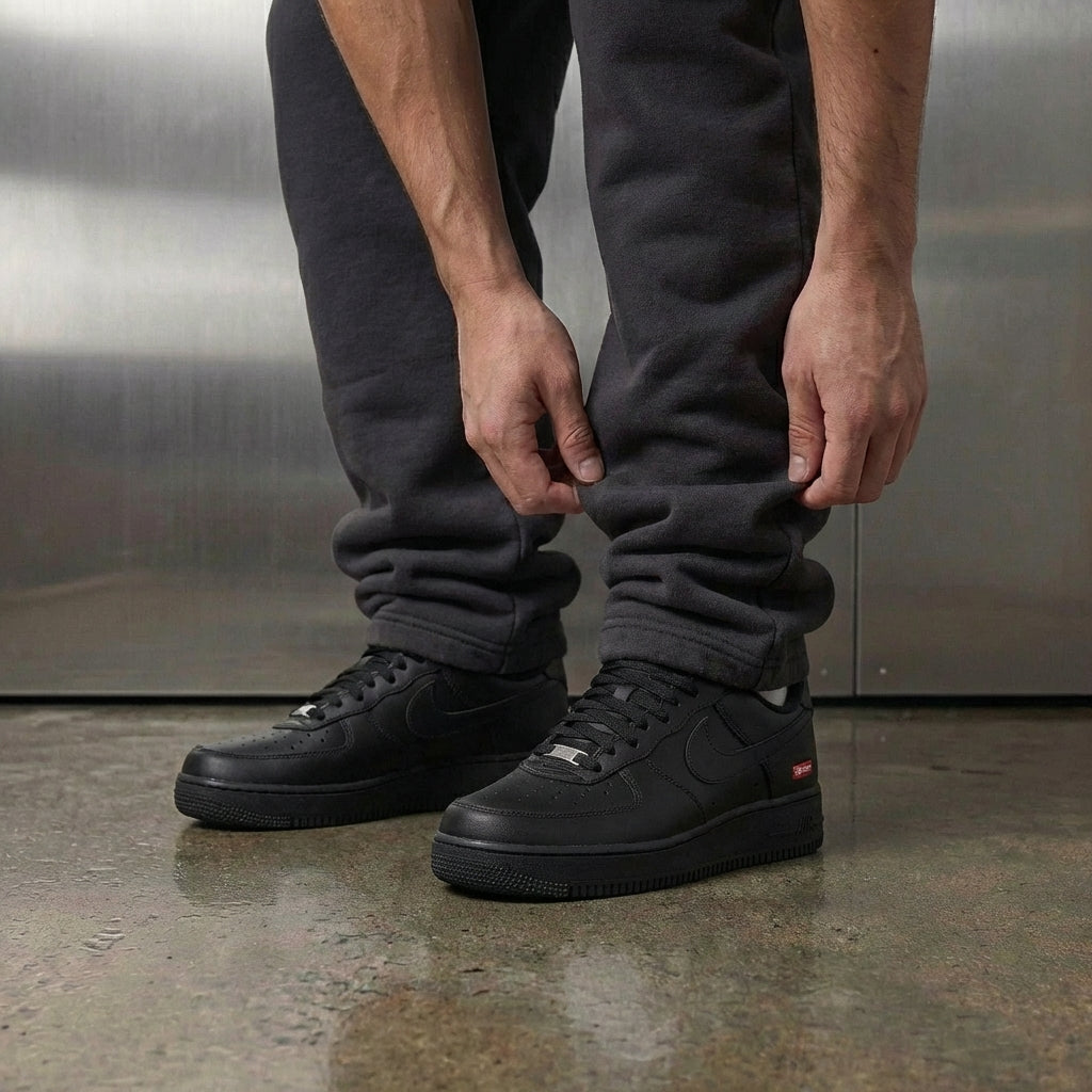 Nike Air Force 1 Low 'Supreme Black'