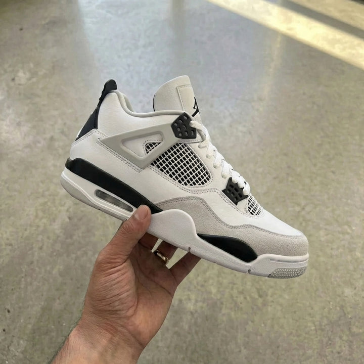 Air Jordan 4 Retro 'Military Black'