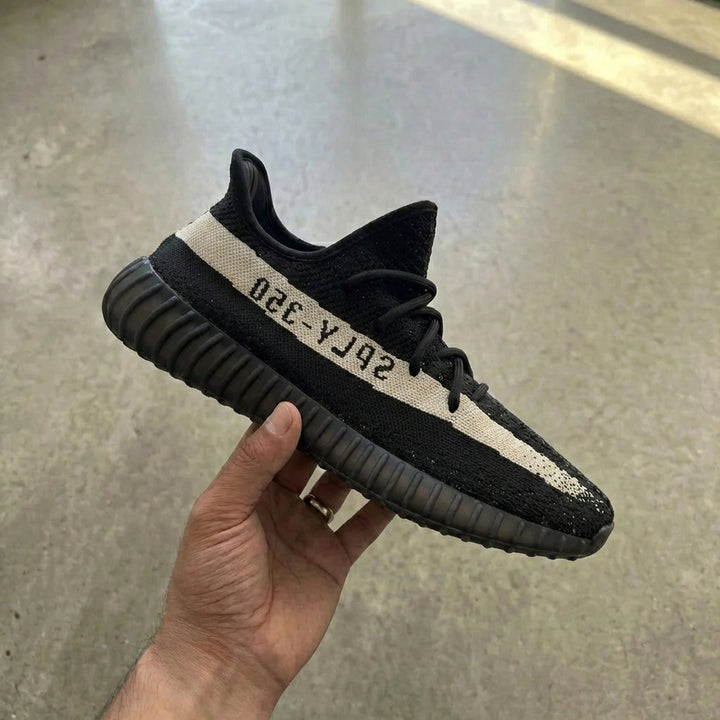 Adidas Yeezy Boost 350 V2 'Oreo'