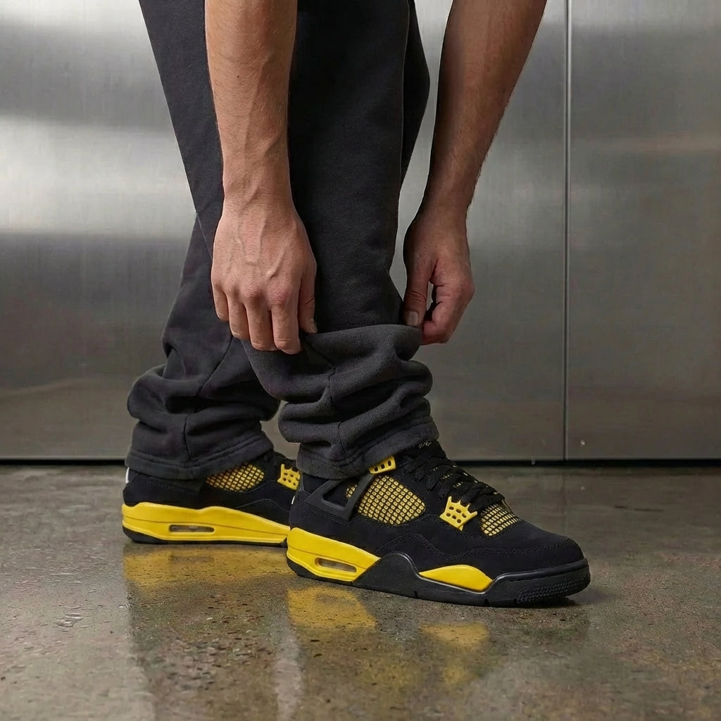 Air Jordan 4 Retro 'Thunder'