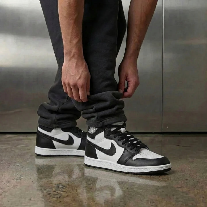 Jordan 1 Retro High '85 OG 'Black White'