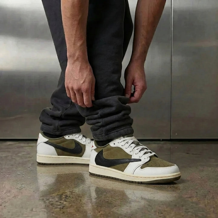 Travis Scott x Jordan 1 Low OG SP 'Medium Olive'