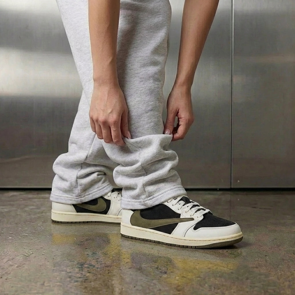 Travis Scott x Nike Air Jordan 1 Low OG 'Olive' (W)