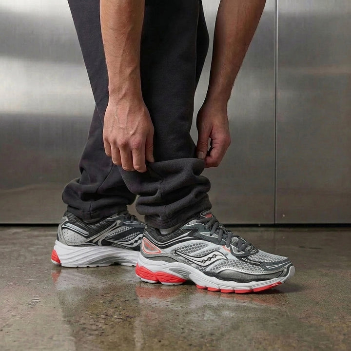 Saucony Progrid Omni 9 'Red Black Cadet'