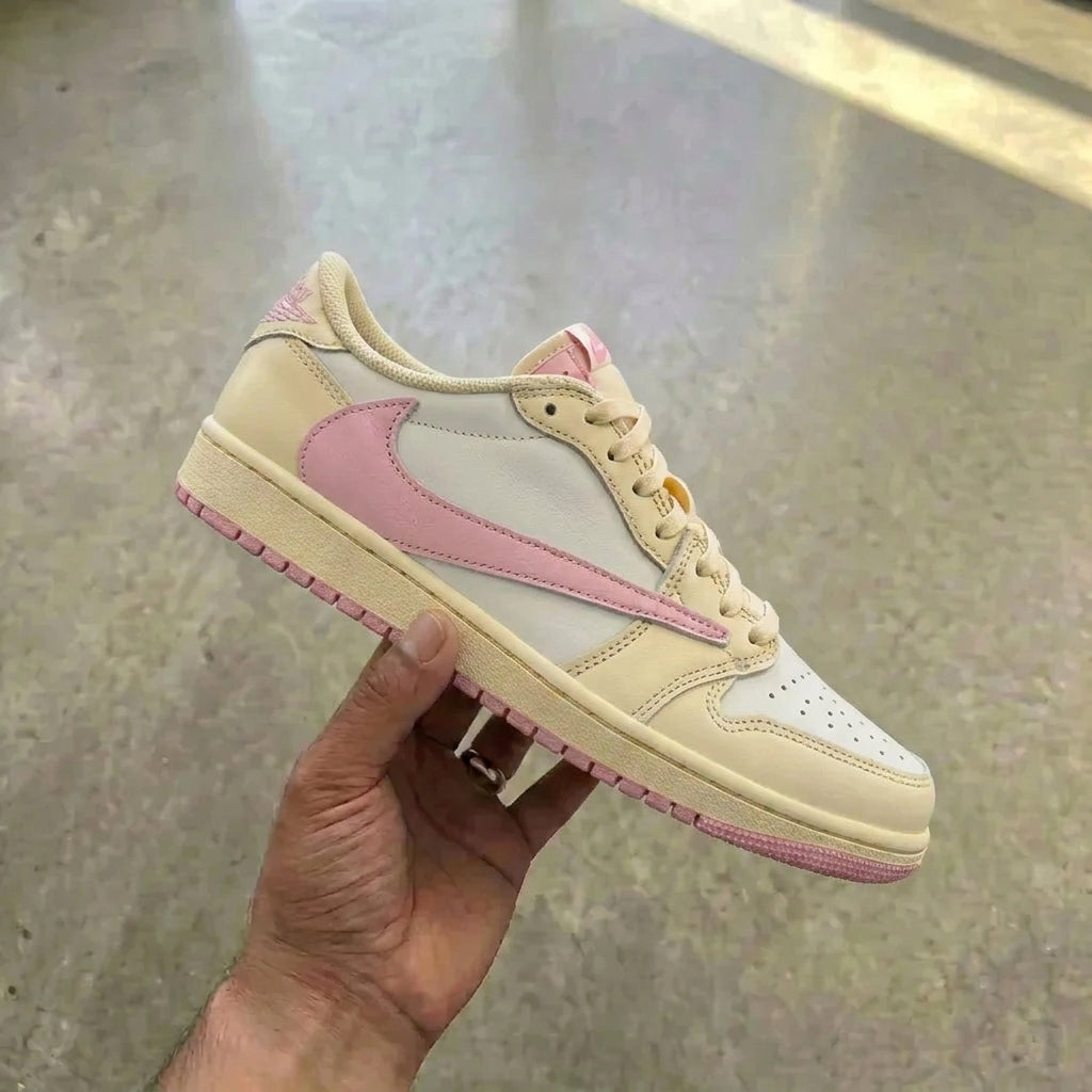 Air Jordan 1 Low OG x Travis Scott 'Shy Pink'