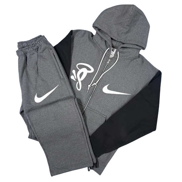 SYNA WORLD X NIKE SOLO SWOOSH FLEECE TRACKSUIT