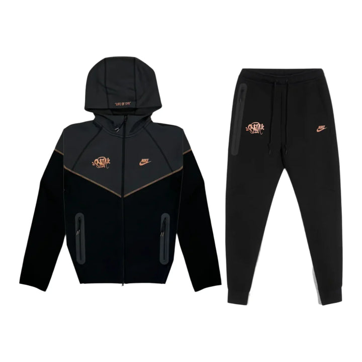 SYNA WORLD X NIKE TECH FLEECE TRACKSUIT - BLACK